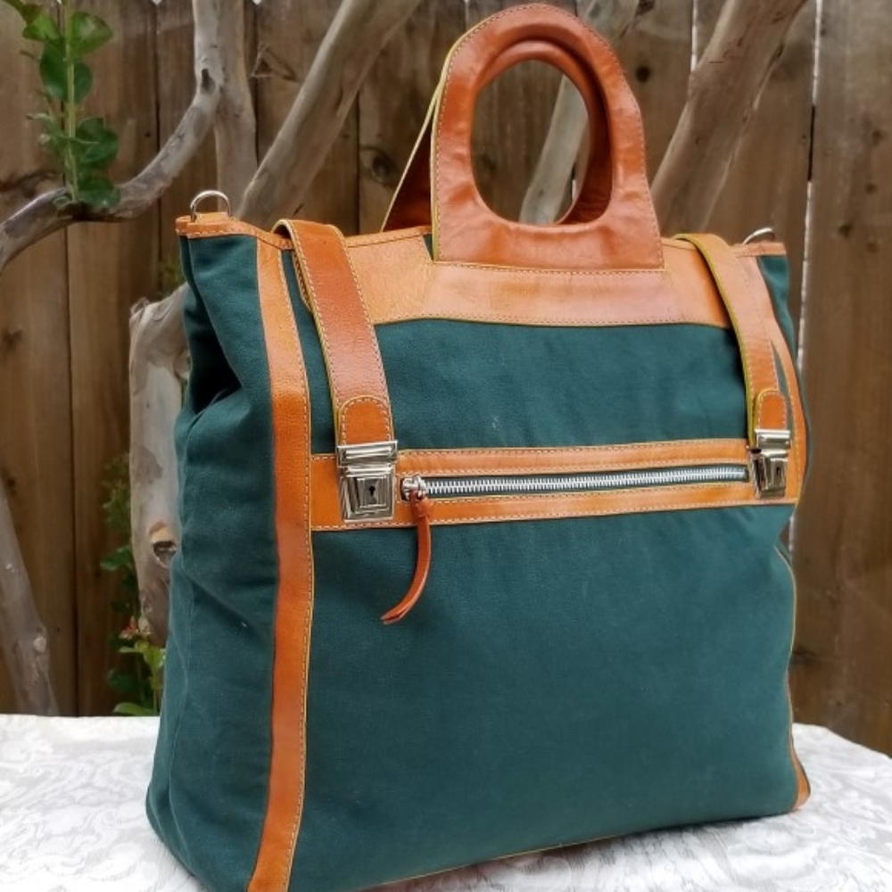 Barneys New York Green and Tan Travel Bag - Picture 5 of 16